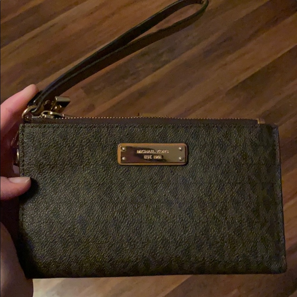 Michael Kors wallet